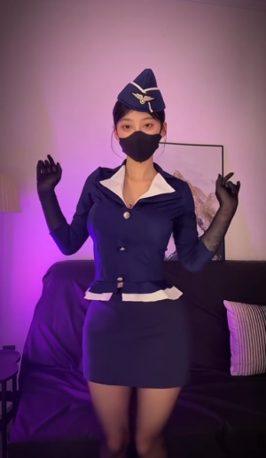 抖音 #盐汽喵 定制情趣骚舞14V 500MB