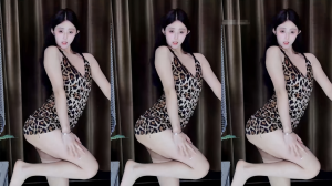 CC直播 #欣彤吖 定制舞蹈4V950MB