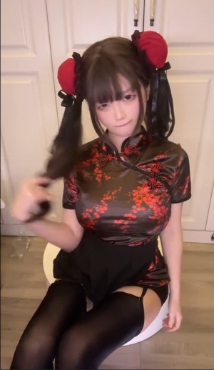 快手主播@en崽 定制私房视频4V75MB