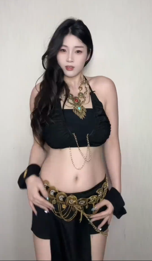 抖音主播 #小粉 粉丝群定制热舞60V 720MB