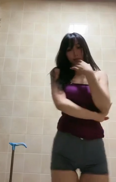 抖音高颜值主播 #狗王 会议室定制15V 4.7G