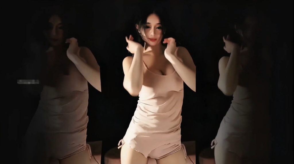 CC主播 #语珊 付费群定制骚舞乳贴超短热裤视角6V 800MB