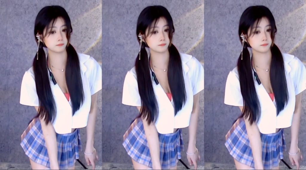 CC直播 #叶羽绾绾 付费群定制热舞5V650MB