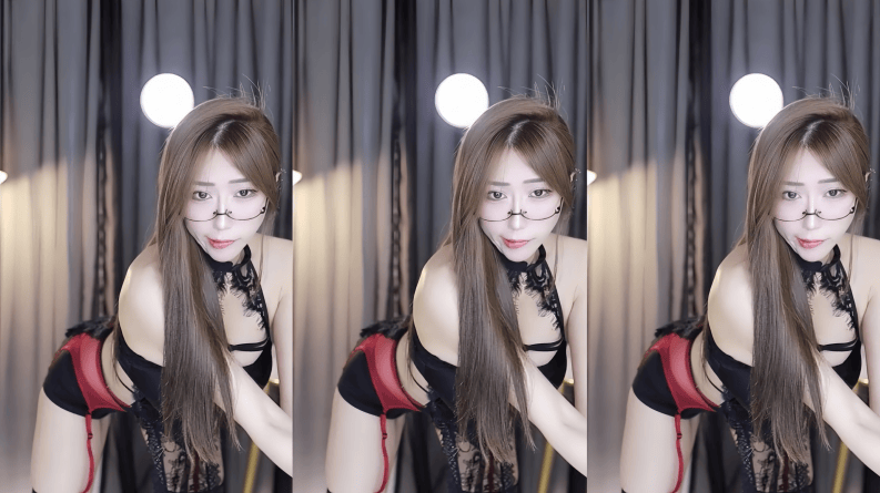 CC直播 #蜜小兔 定制吊带袜热舞3V390MB