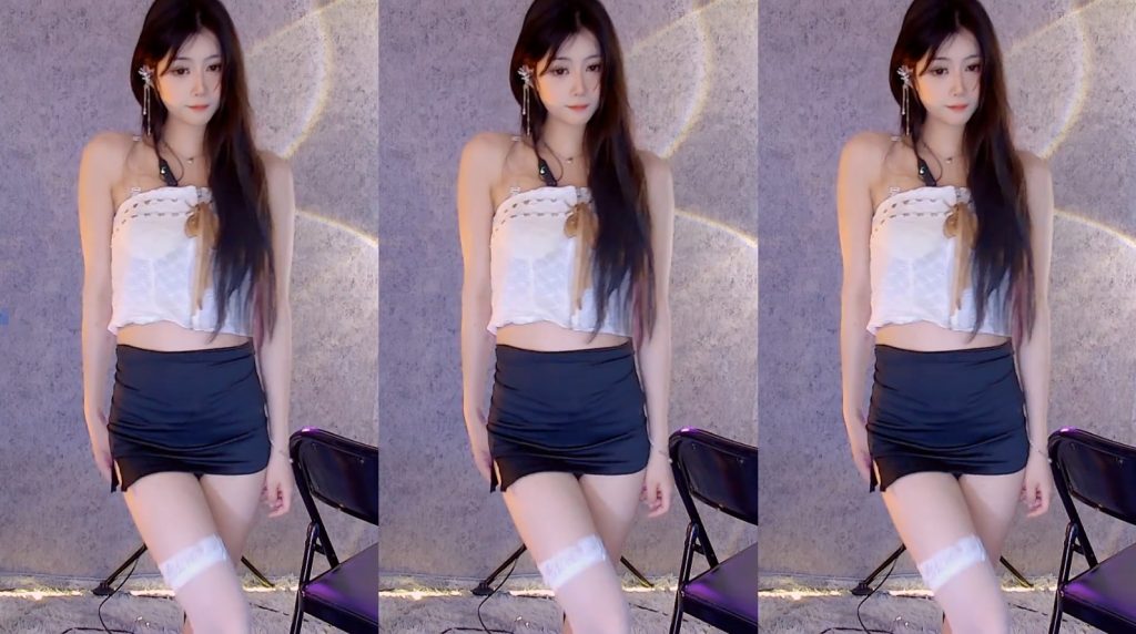 CC直播 #叶羽绾绾 付费群定制热舞5V650MB