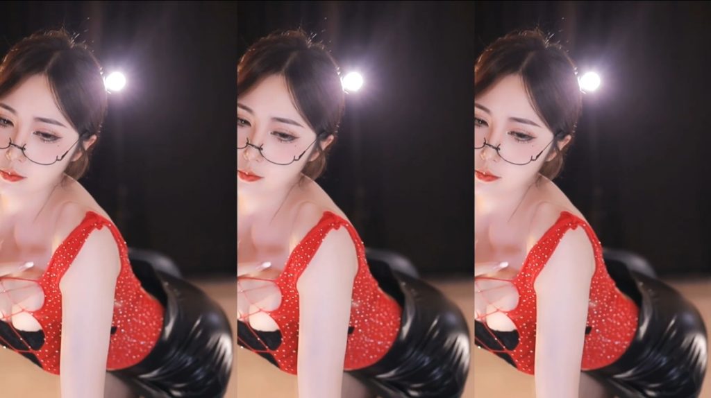 CC直播 #丸子超凶的 定制舞蹈3V955MB