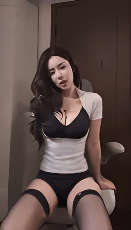 CC直播 #依阳baby  土豪定制热舞1V723MB