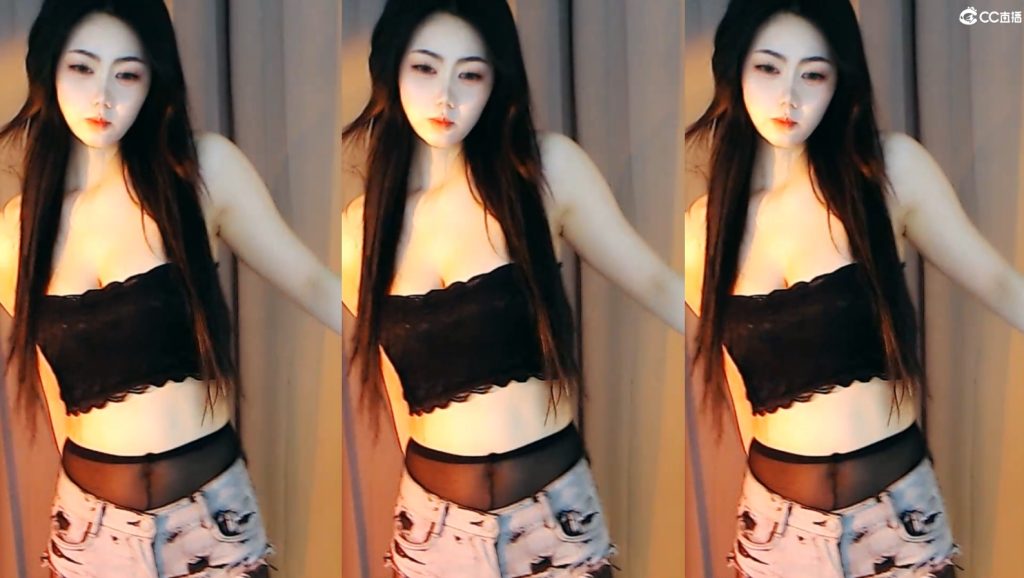 CC直播 #鱼摆摆 直播整活集锦8V2.57G