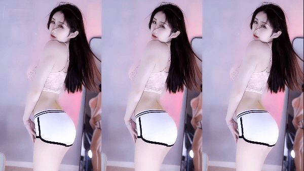 虎牙直播 猫崽崽三分糖 钞票枪点舞10V4.5G